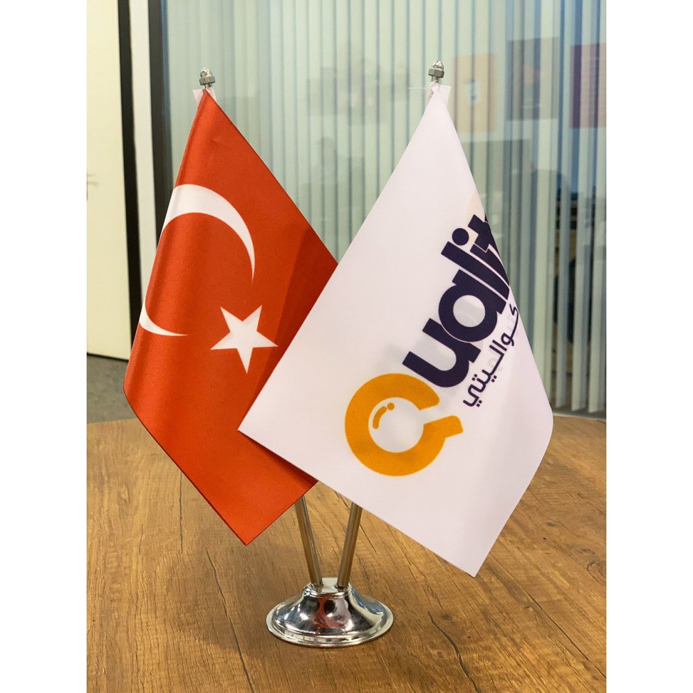 طباعة أعلام طاولة